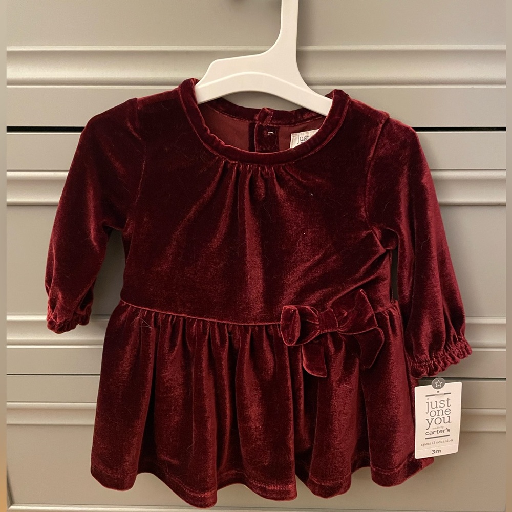 NWT Carter’s 3 month dress
